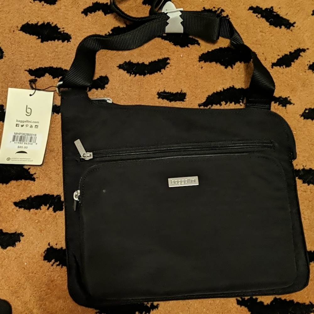NWT Baggallini Crossbody Bag